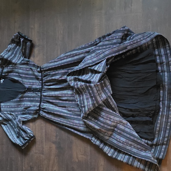 Lulu's Black Striped V-Neck Midi Dress - Picture 3 of 8